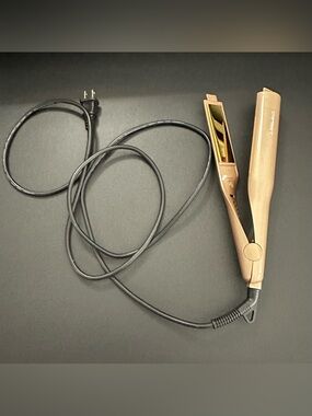 LANDOT 2-in-1 Hair Straightener and Curler for Women - Sleek Styling Tool